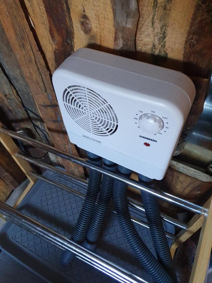 Ferienwohnung Tiroler Auszeit & Whirlpool Höfen Екстериор снимка